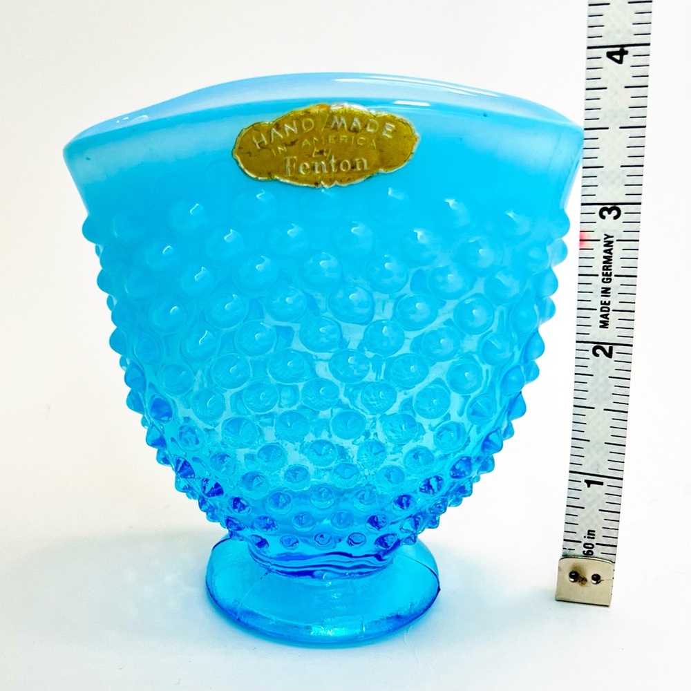 Fenton Hobnail Glass Blue Vase Vintage Opalescent Glow - Picture 10 of 13